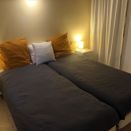 Chambre Pratique Avec Wc Et Vasque Attenant Du Rucher Naturaile Монтаньяк Экстерьер фото